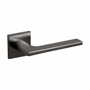 super anthracite lever handle on square rose olivari